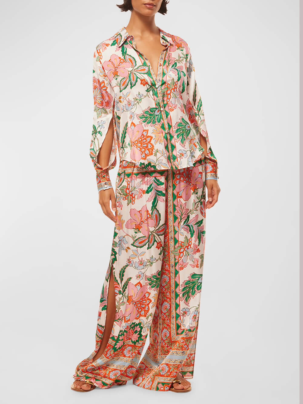 Blusas com estampado floral original e racha