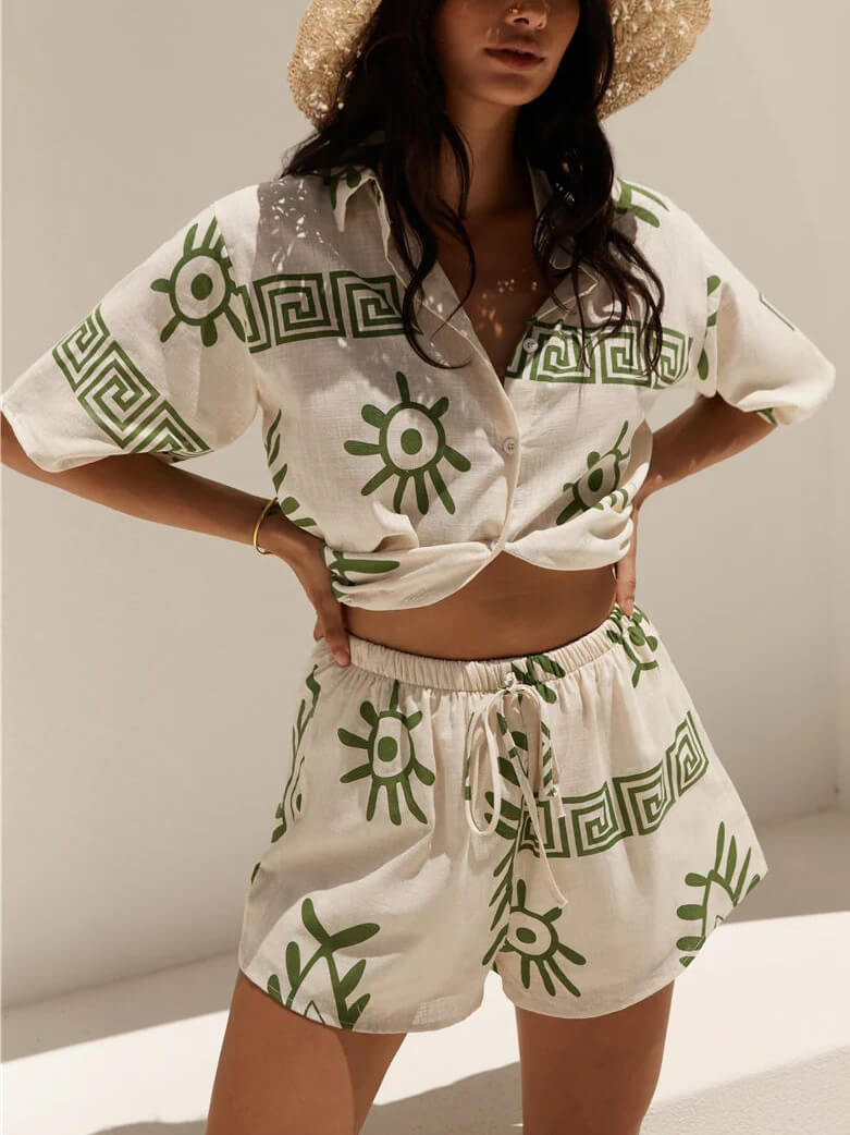 Conjunto de dos piezas con pantalones cortos holgados y estampado divertido para las vacaciones