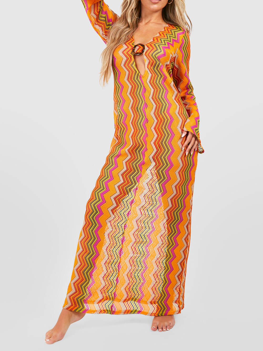 Vestido largo de playa con mangas largas, anilla en O y estampado de rayas de refresco de naranja