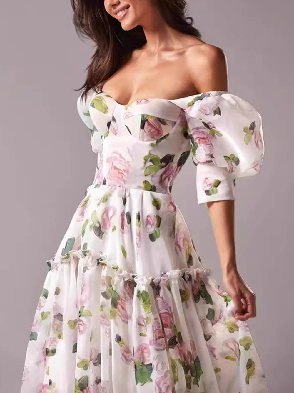 Robe longue de soirée élégante et tendance, à épaules dénudées, imprimée en organza