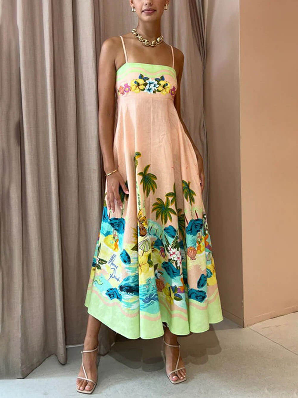 Vestido midi casual con estampado y tirantes