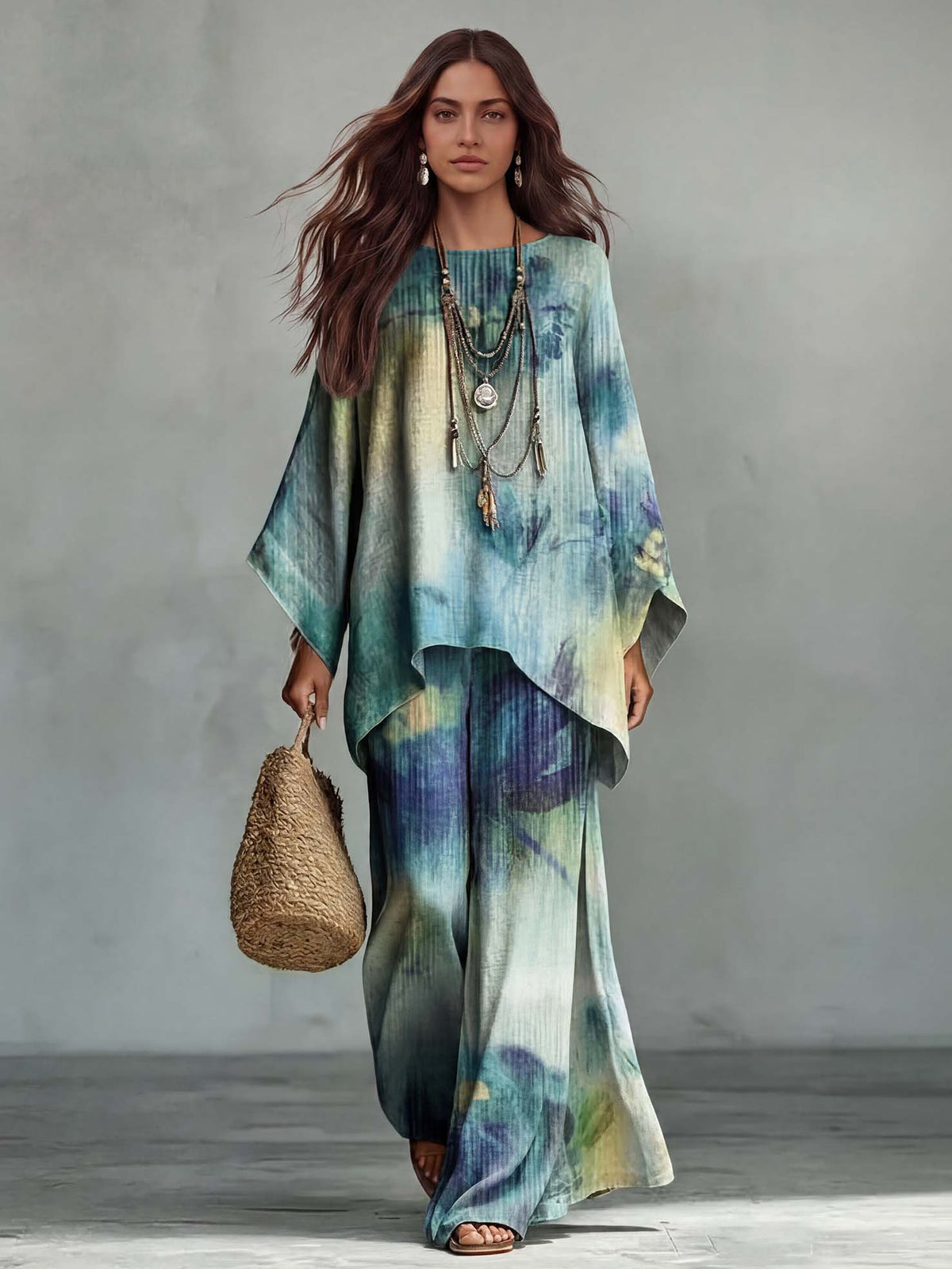 Raffinato completo a due pezzi con camicia a maniche a pipistrello e pantaloni, stampa tie-dye