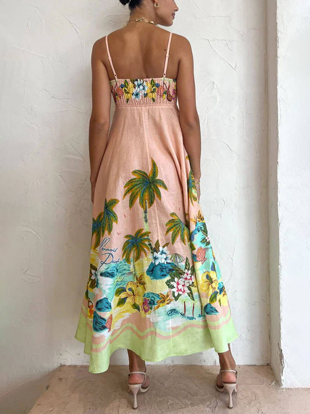 Vestido midi casual con estampado y tirantes