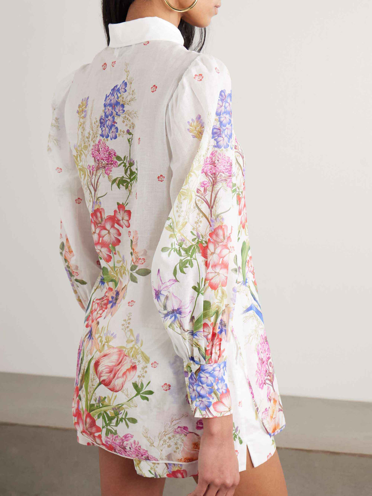 Conjunto de duas peças com camisa floral de manga comprida