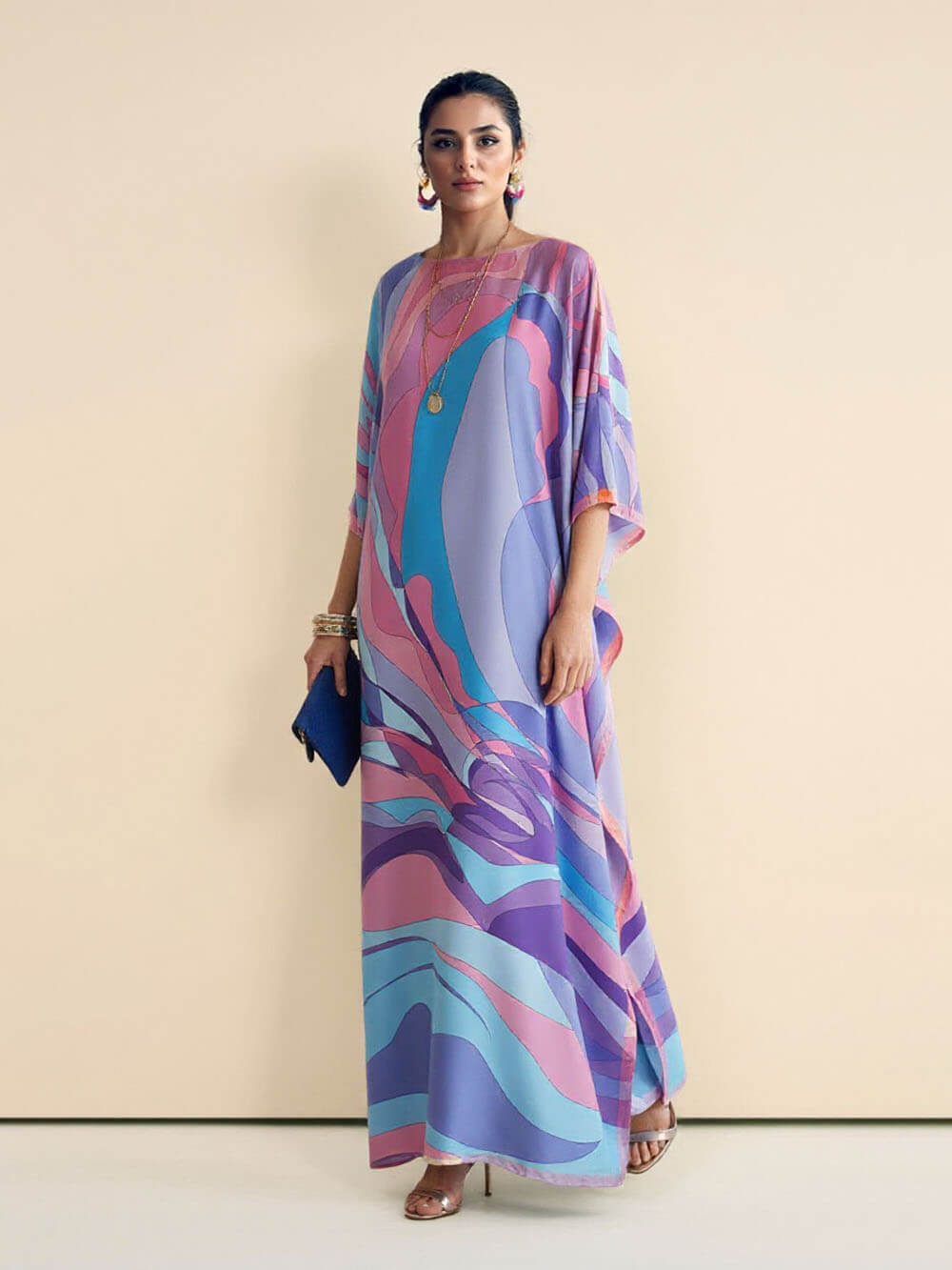 Klassisches Maxikleid mit Print im Kaftan-Kimono-Stil
