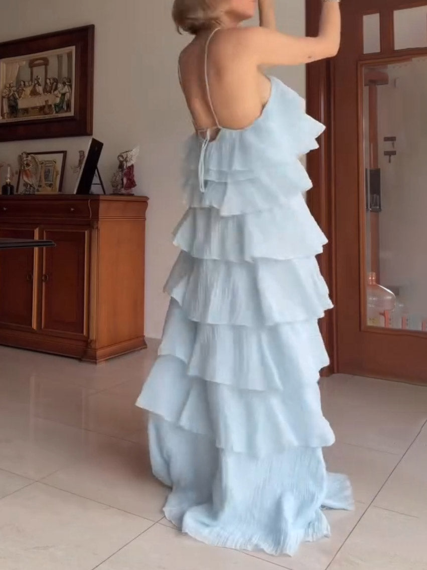 Elegantes Neckholder-Maxikleid mit Stufen und Rüschen