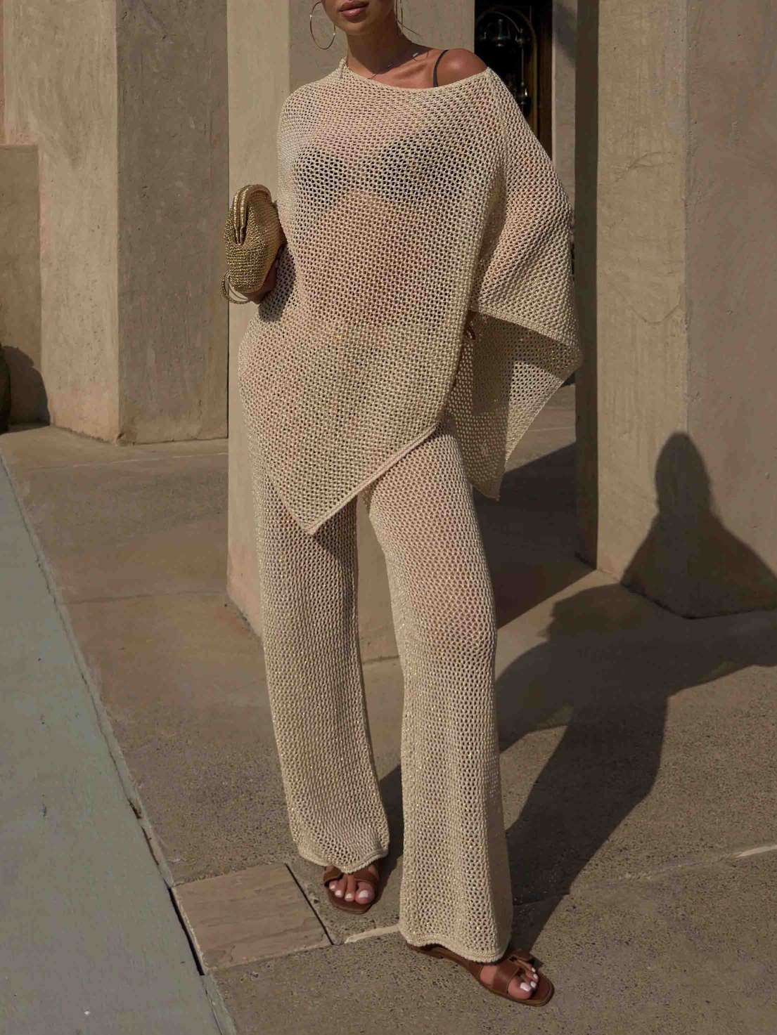 Conjunto de duas peças para usar por cima do fato de banho, com malha transparente, estilo resort