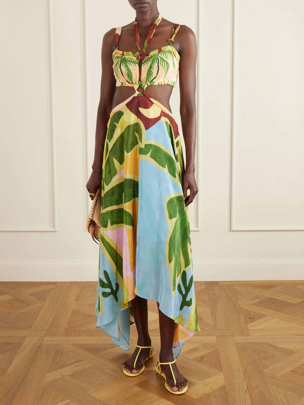 Vestido largo asimétrico halter con estampado de hojas tropicales y aberturas