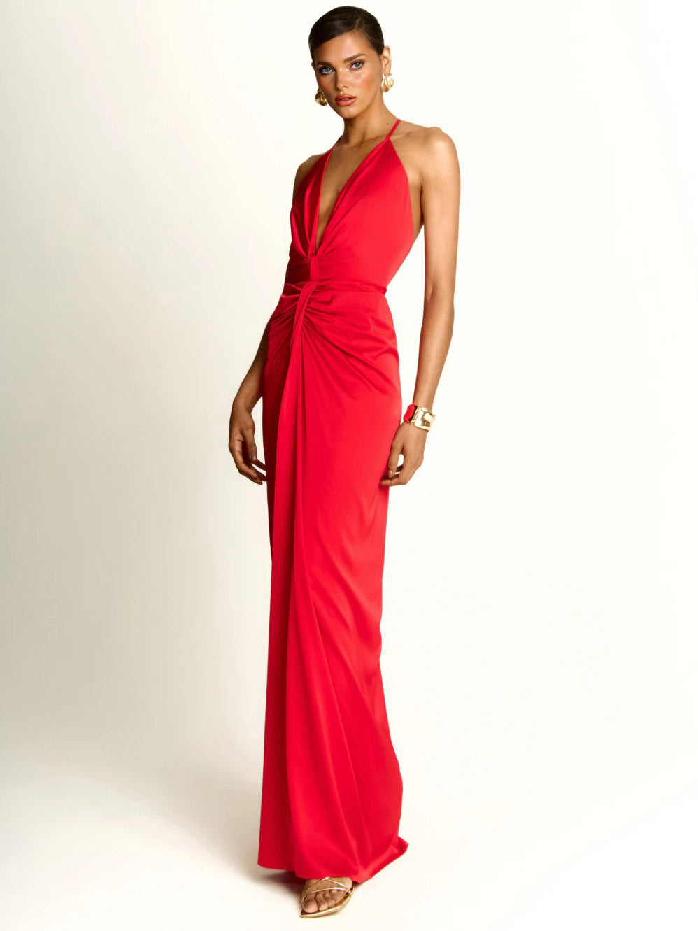 Elegantes Maxikleid im griechischen Stil mit Neckholder und tiefem V-Ausschnitt