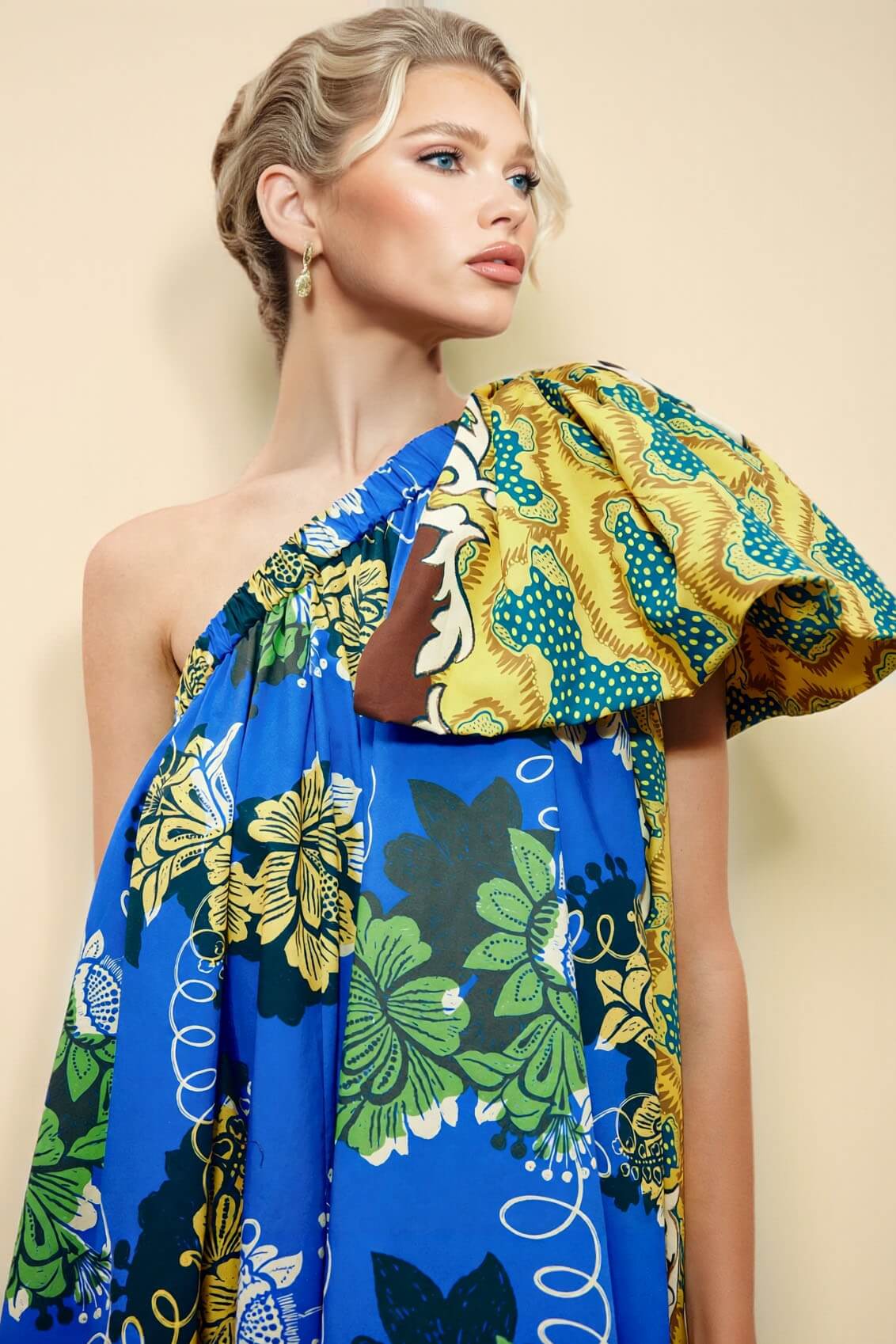 Delicate Printed Bow One-Shoulder Mini Dress