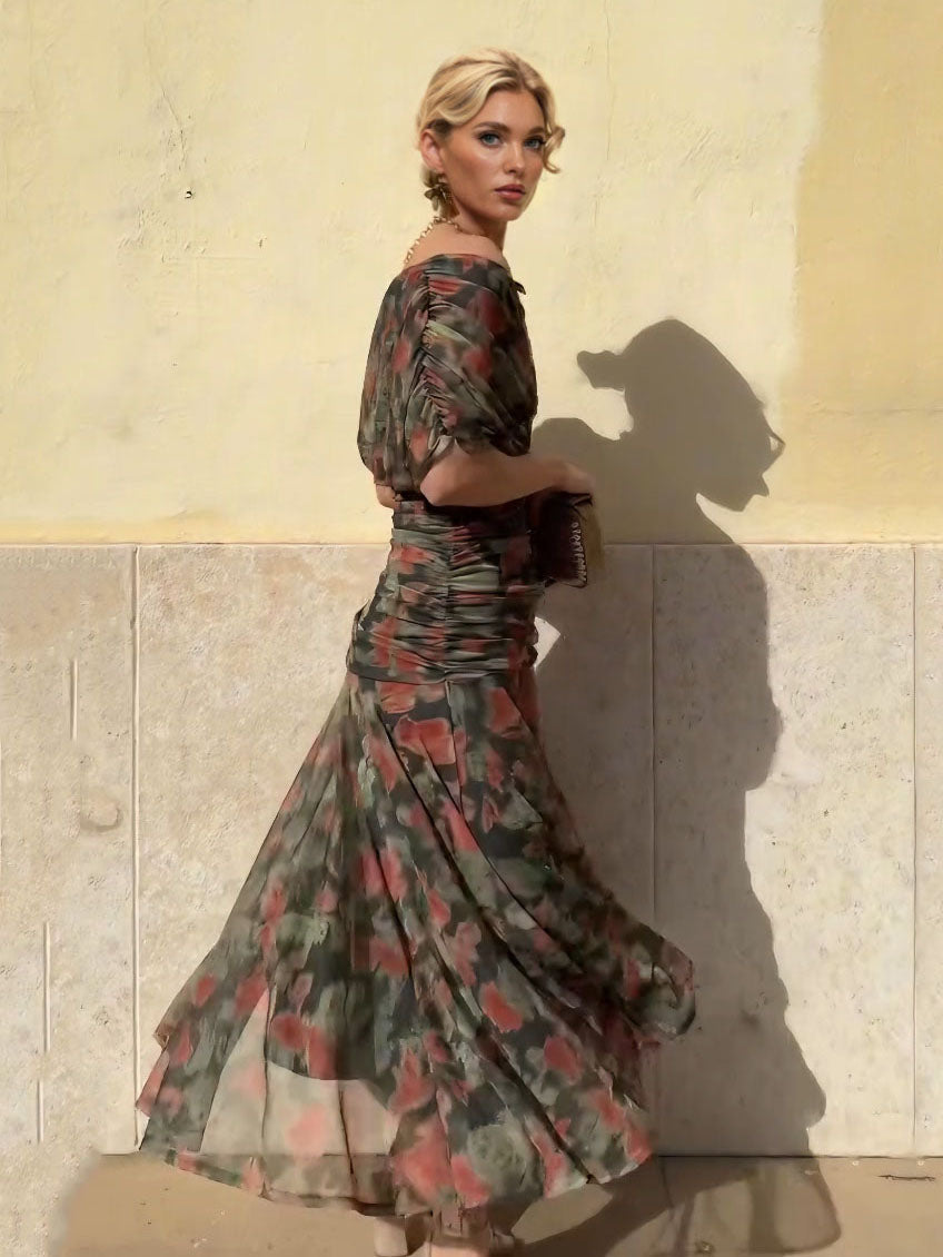 Elegantes plissiertes Mesh-Maxikleid mit Aquarellprint