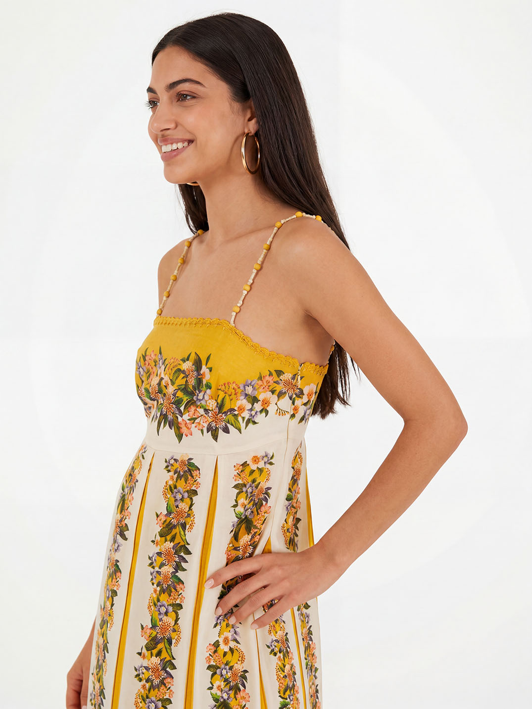 Robe longue bohème à imprimé floral tropical et bretelles perlées