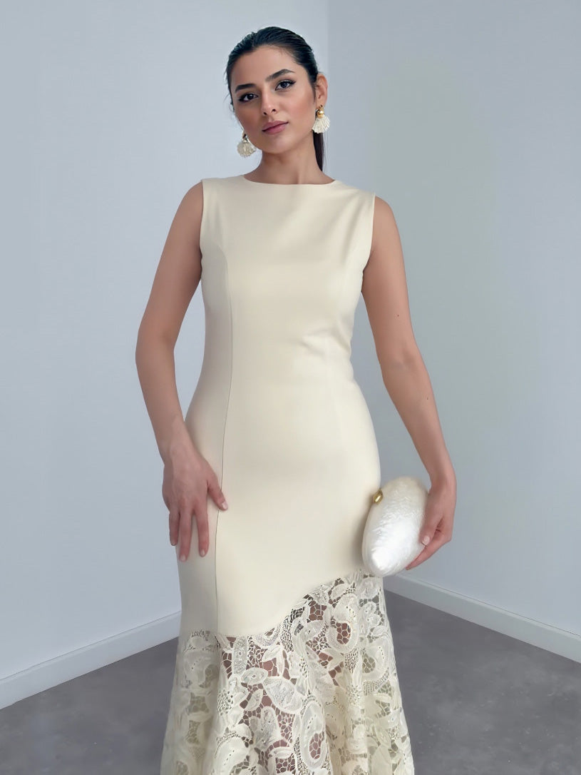 Robe longue élégante sans manches, en dentelle et coupe sirène