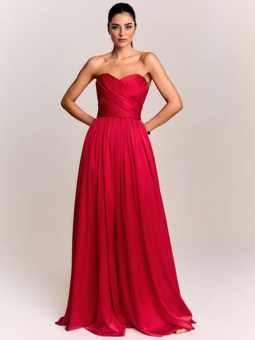 Vestido largo elegante de noche sin tirantes