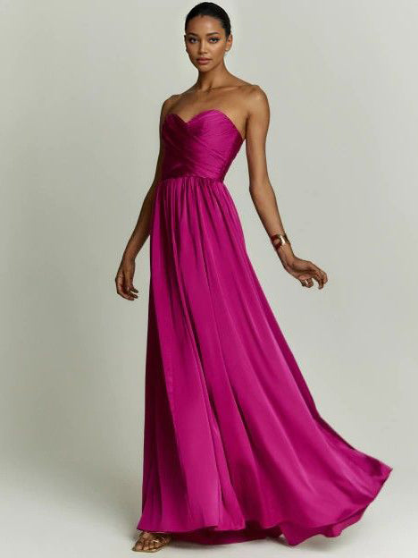 Vestido largo elegante de noche sin tirantes