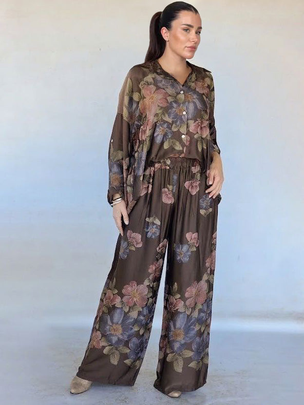 Conjunto de dos piezas con camisa de cuello y estampado floral retro y pantalón de pierna ancha con cintura elástica