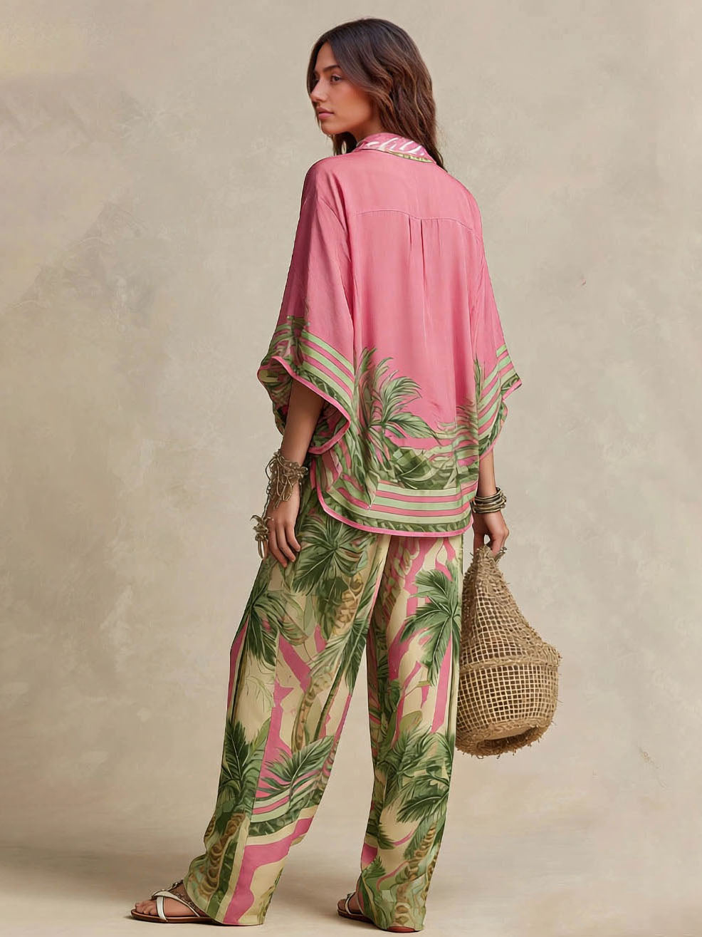 Pantalones bohemios de pierna ancha y cintura alta con estampado tropical