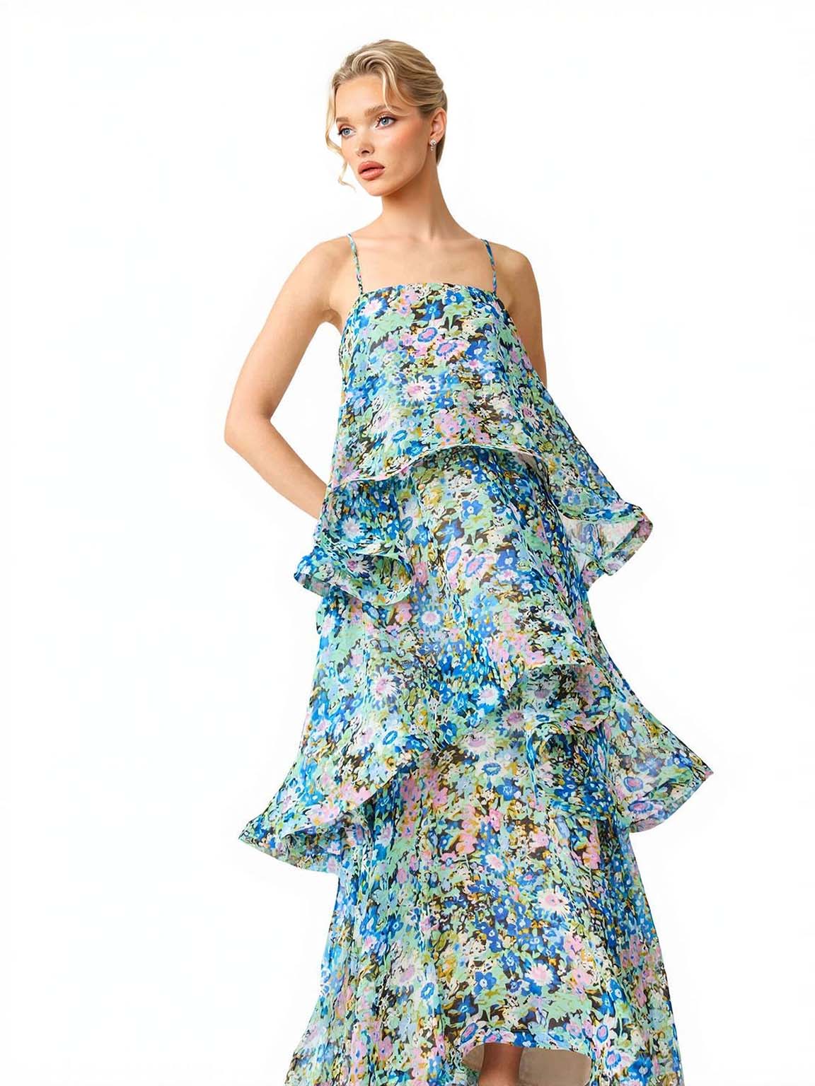 Robe longue élégante à imprimé floral éclatant et volants étagés
