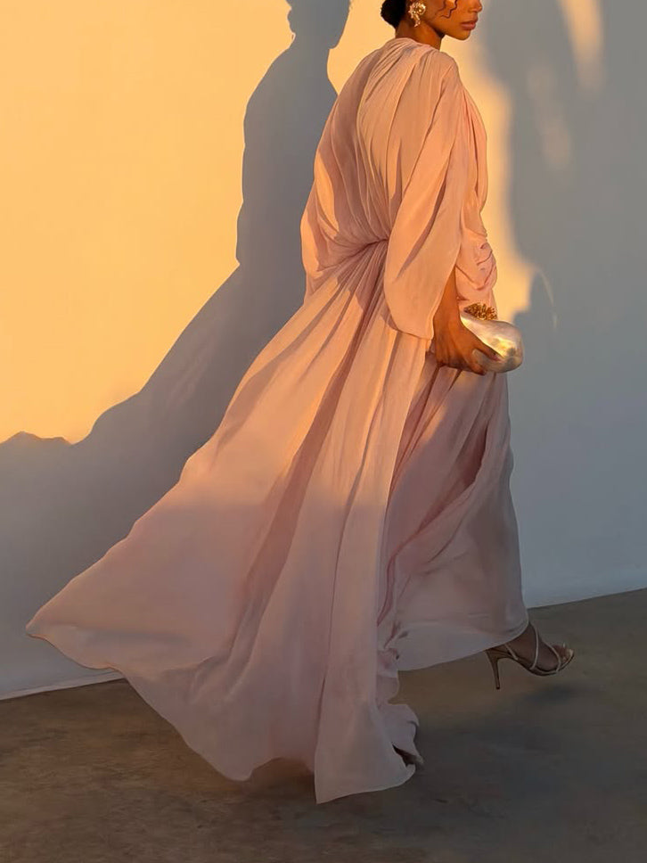 Elegantes, fließendes Chiffon-Maxikleid