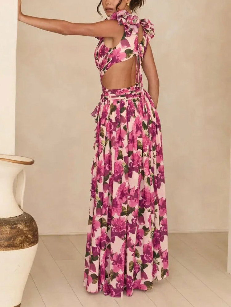 Vestido comprido elegante plissado com estampado floral e detalhes vazados