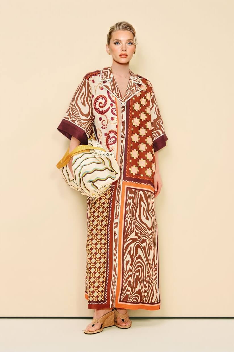 Vestido camisero maxi holgado, con bloques de color, estampado único y bolsillos laterales