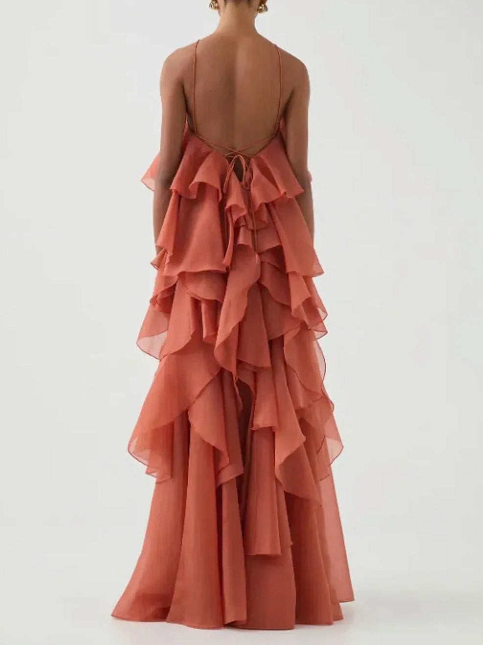 Elegantes Neckholder-Maxikleid mit 3D-Blüten und Rüschen