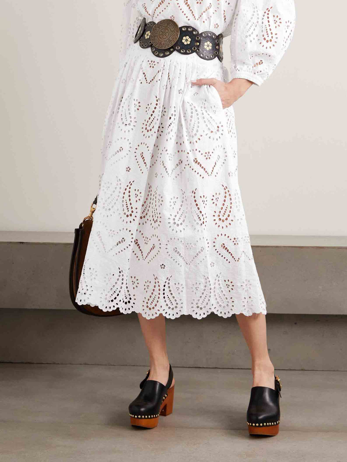 Camicia elegante in pizzo ricamato con aperture