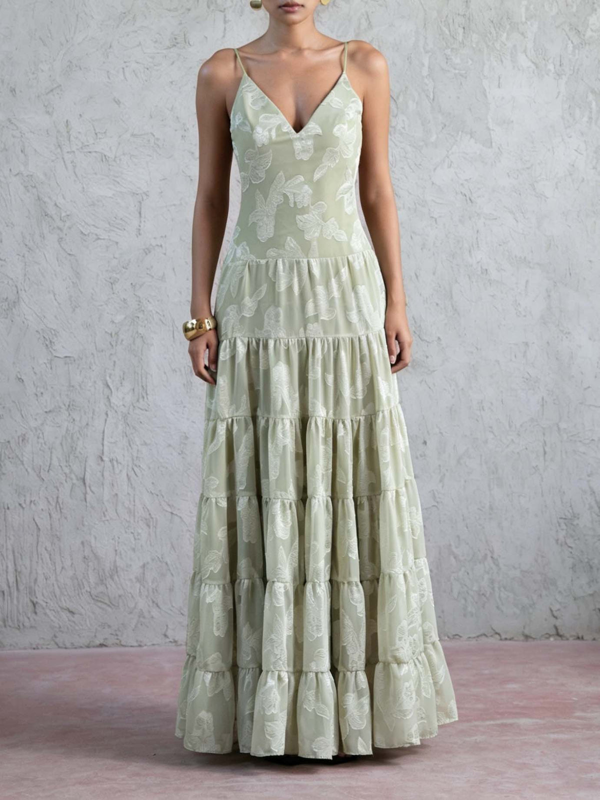 Maxi abito elegante in jacquard floreale, con scollo a V, volant a balze
