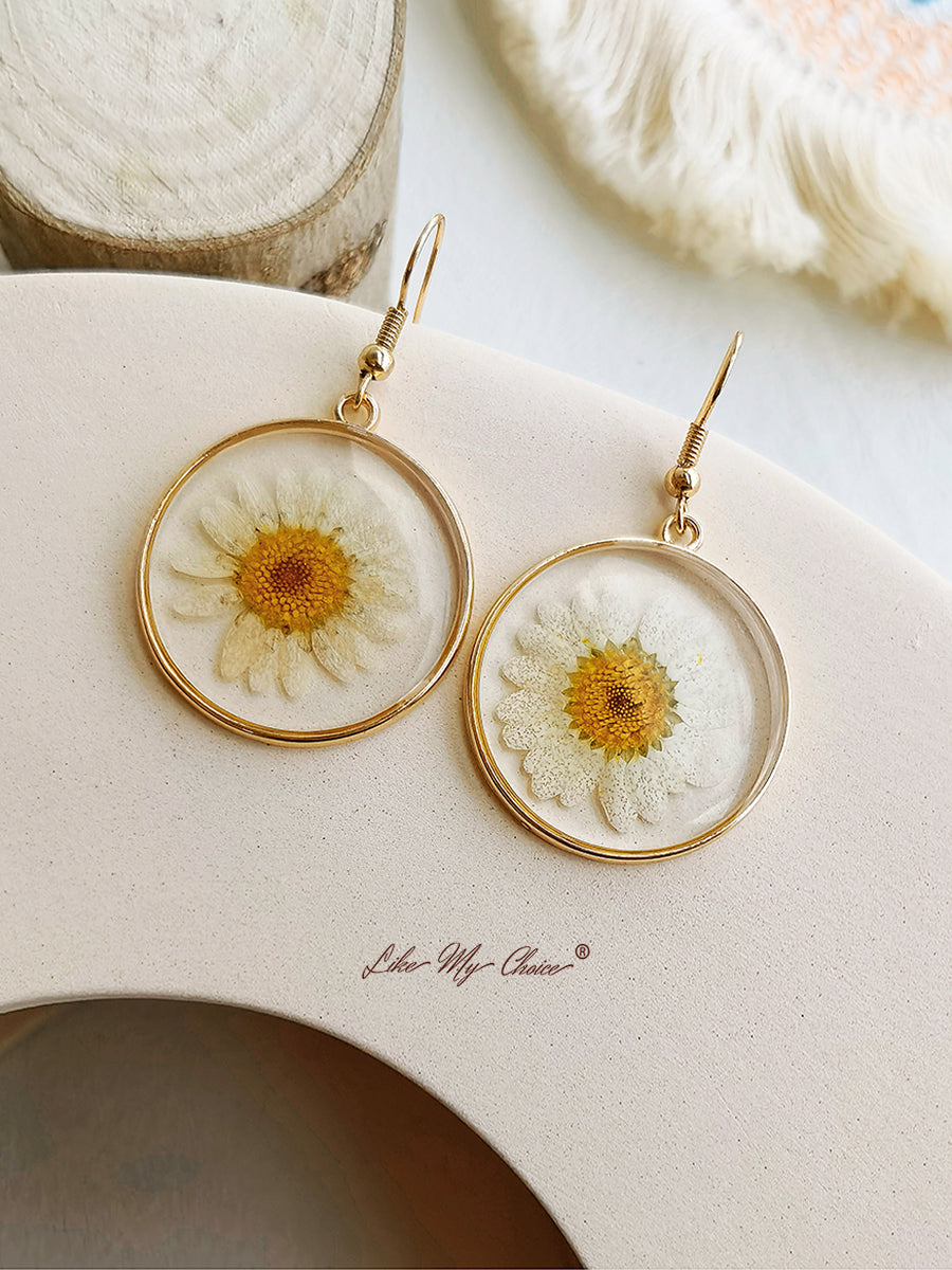 Orecchini con fiori pressati - margherite bianche