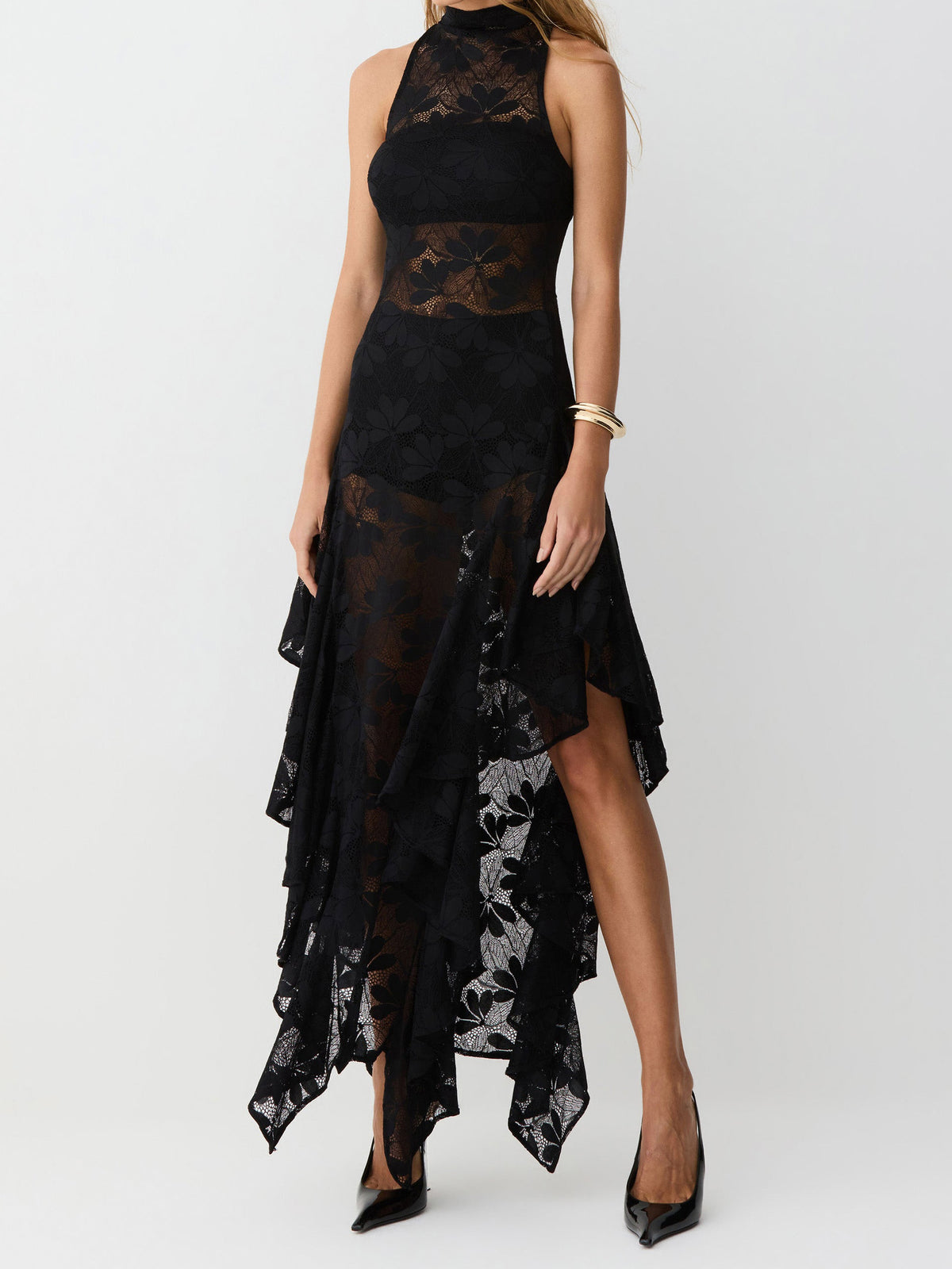 Elegante abito midi asimmetrico in pizzo floreale, con collo alto, scollo all'americana e senza maniche