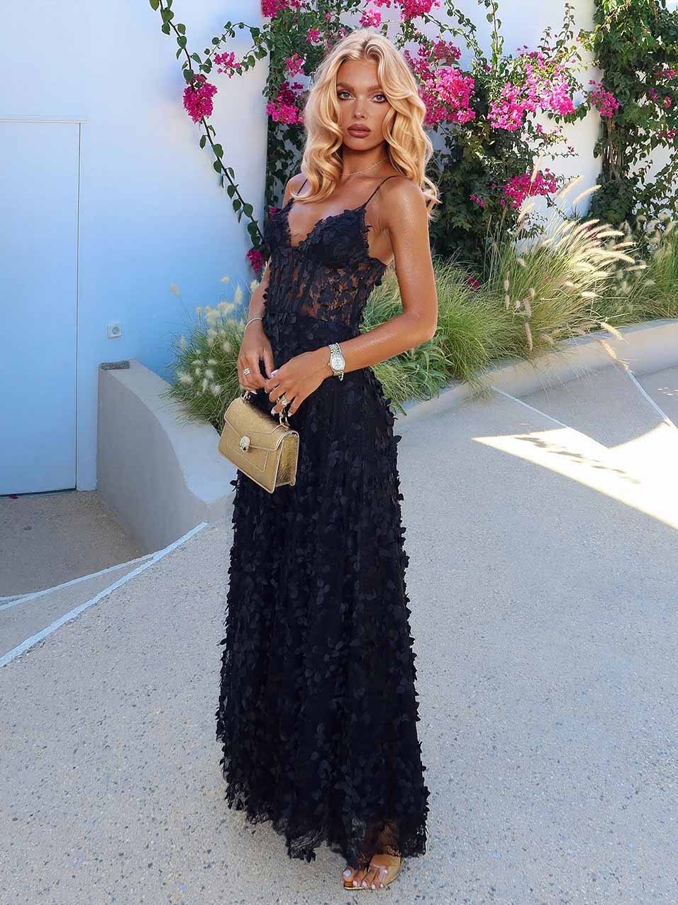 Elegantes A-Linien-Maxikleid mit Spitzenblumenapplikationen