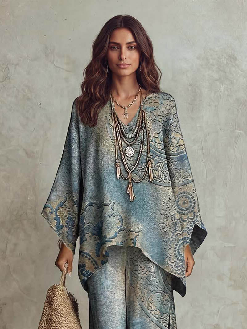 Zweiteiliges Set im Retro-Stil mit Totemprint