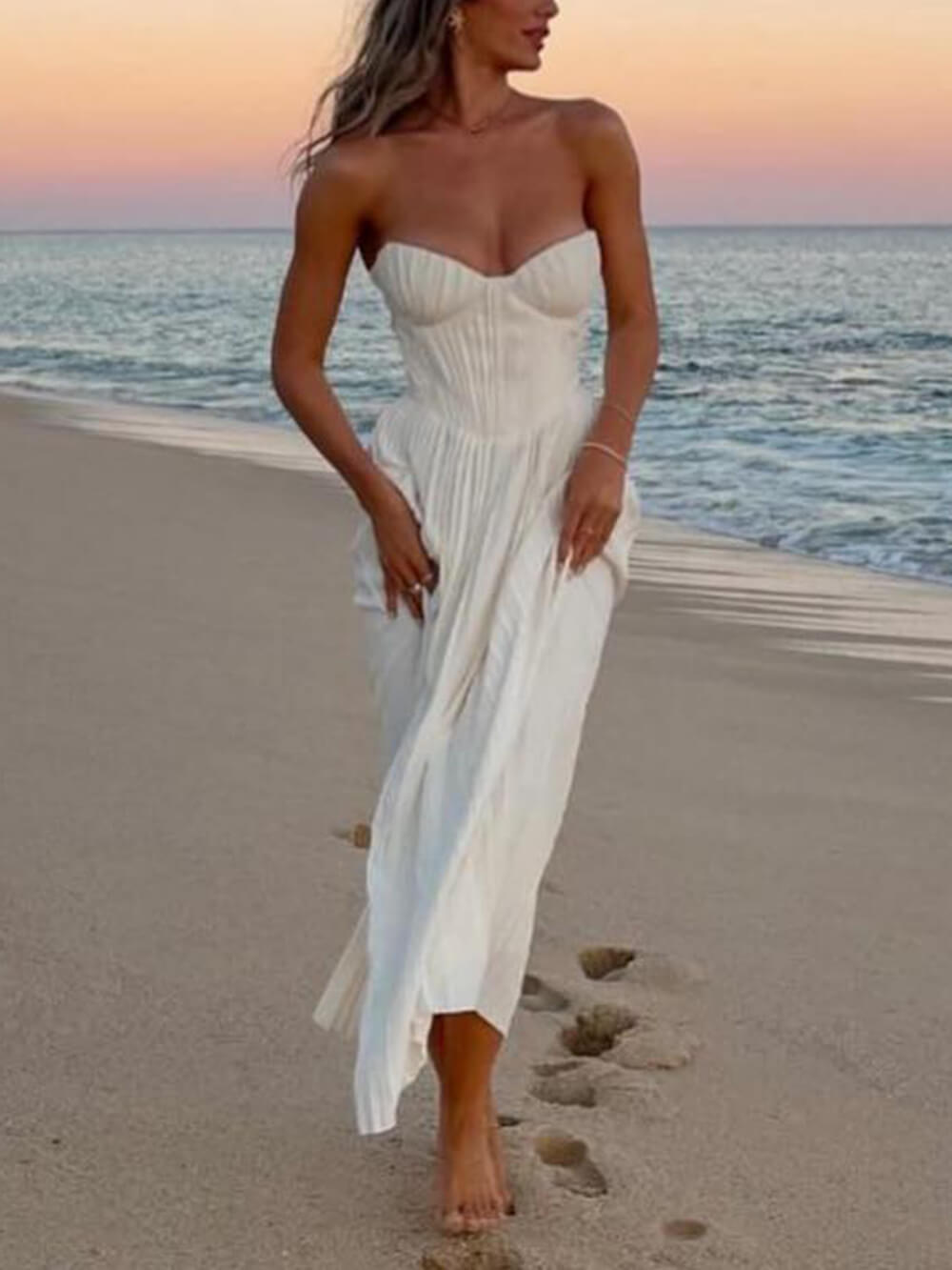 Vestido maxi elegante sem alças e com pregas