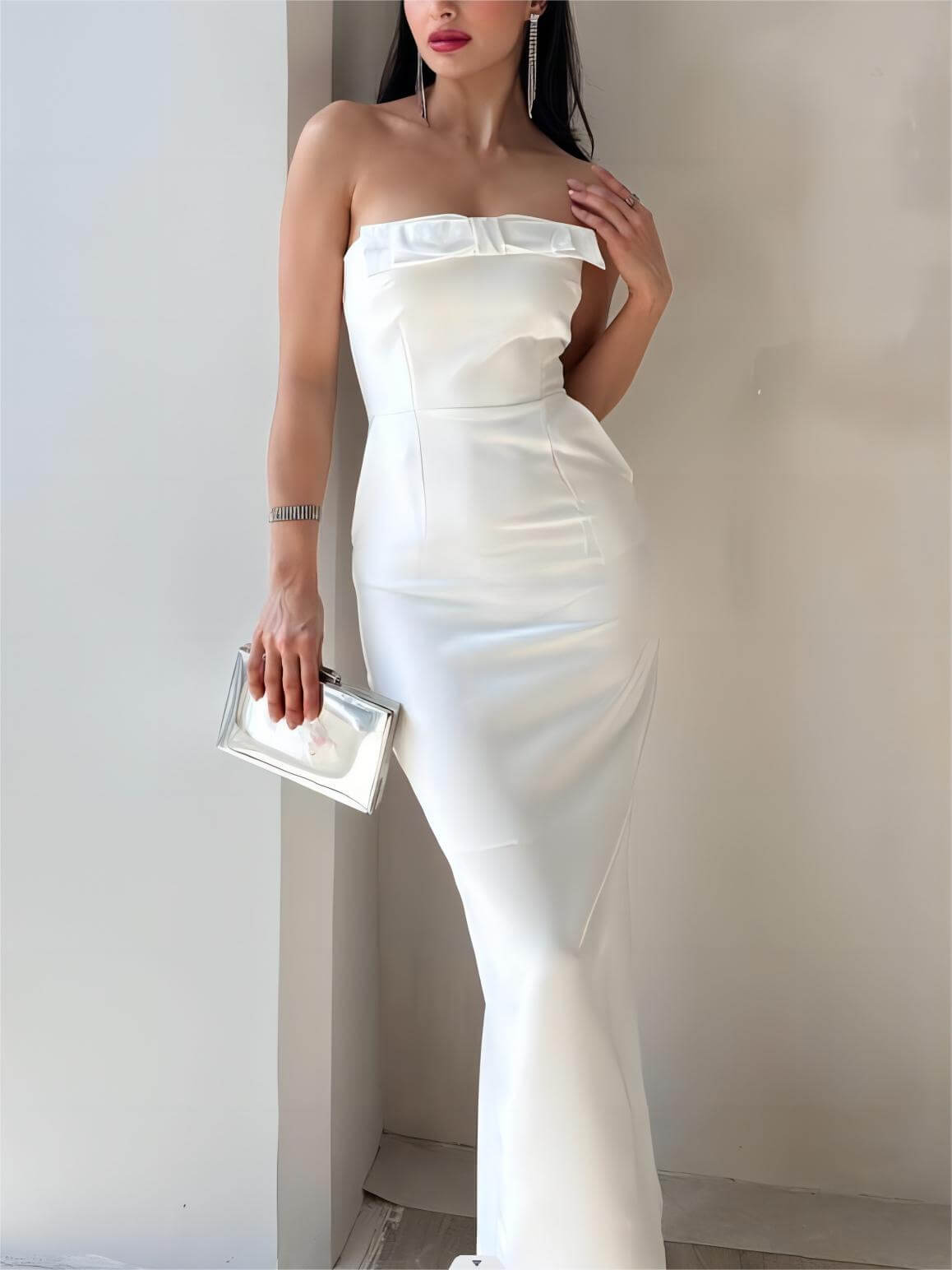 Robe midi bustier à bretelles nouées