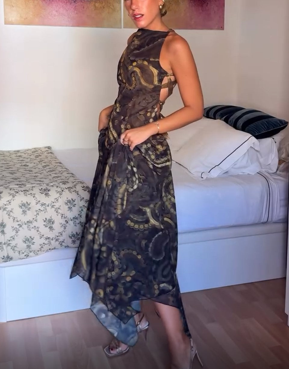 Set aus Maxirock mit abstraktem Print und Neckholder-Oberteil mit Cut-out