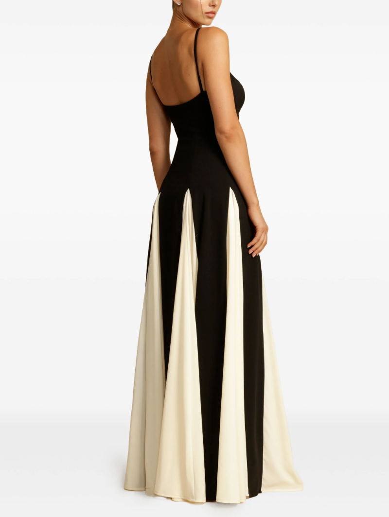 Vestido largo de tirantes finos con bloques de color negro y marfil - abertura alta, escote corazón y espalda descubierta, vestido de noche