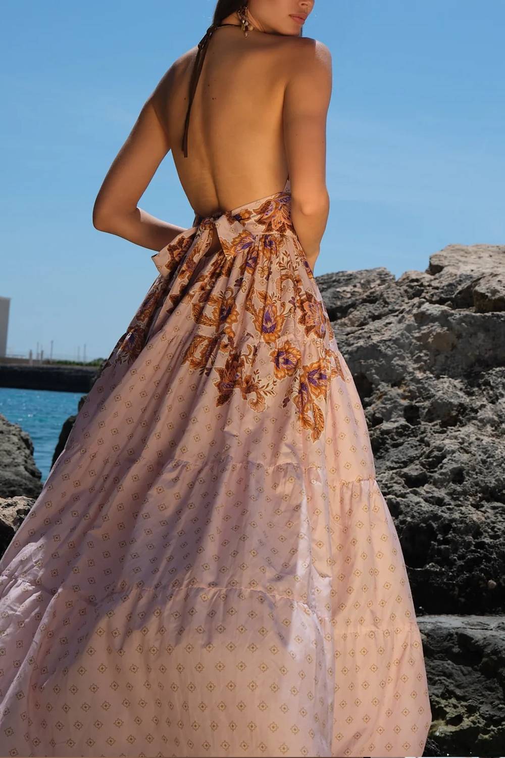 Vestido largo bohemio con escote en V y estampado floral