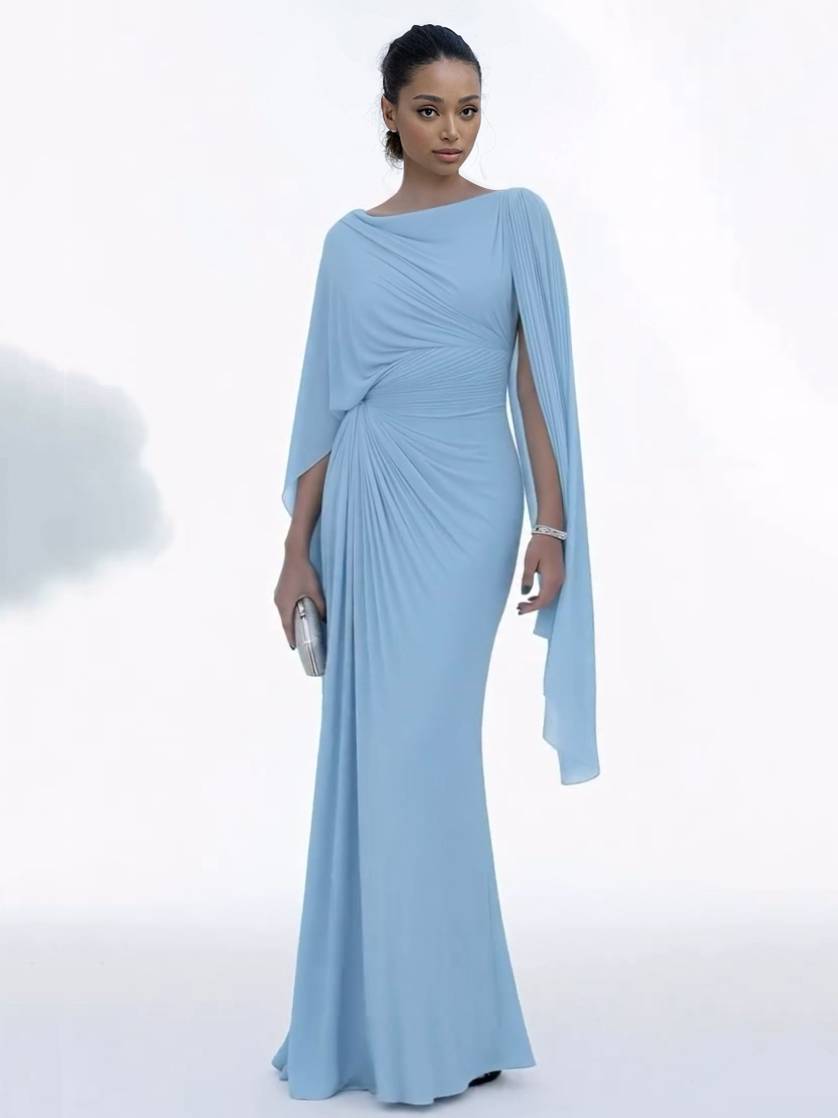 Robe longue ajustée à col bateau et plis