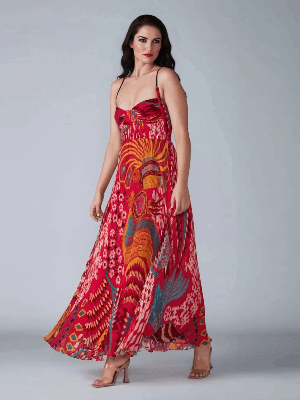 Vestido maxi evasé com estampado original e alças finas
