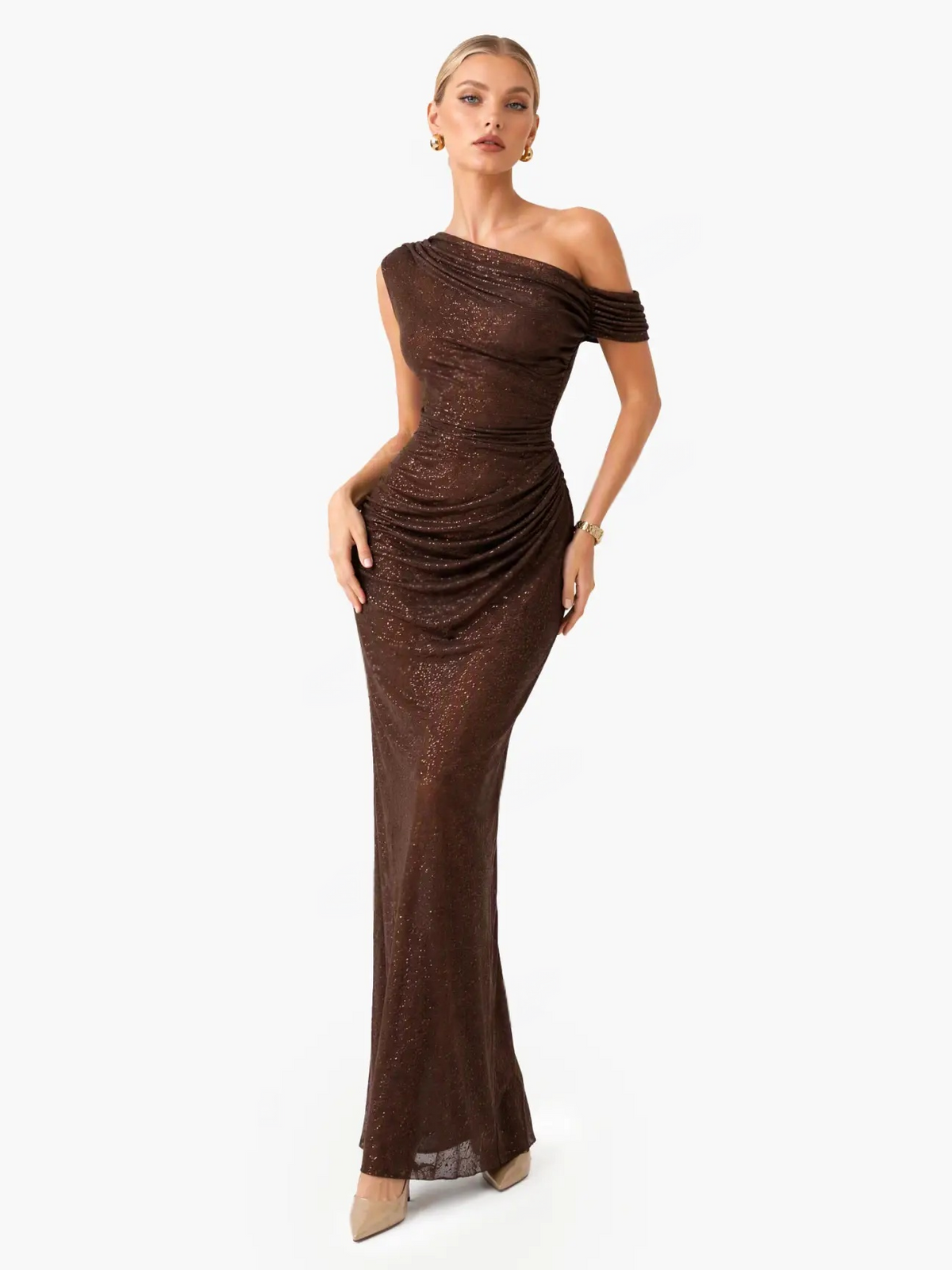 Vestido maxi de malha brilhante com ombros descobertos, franzidos e corte justo, para festas e casamentos