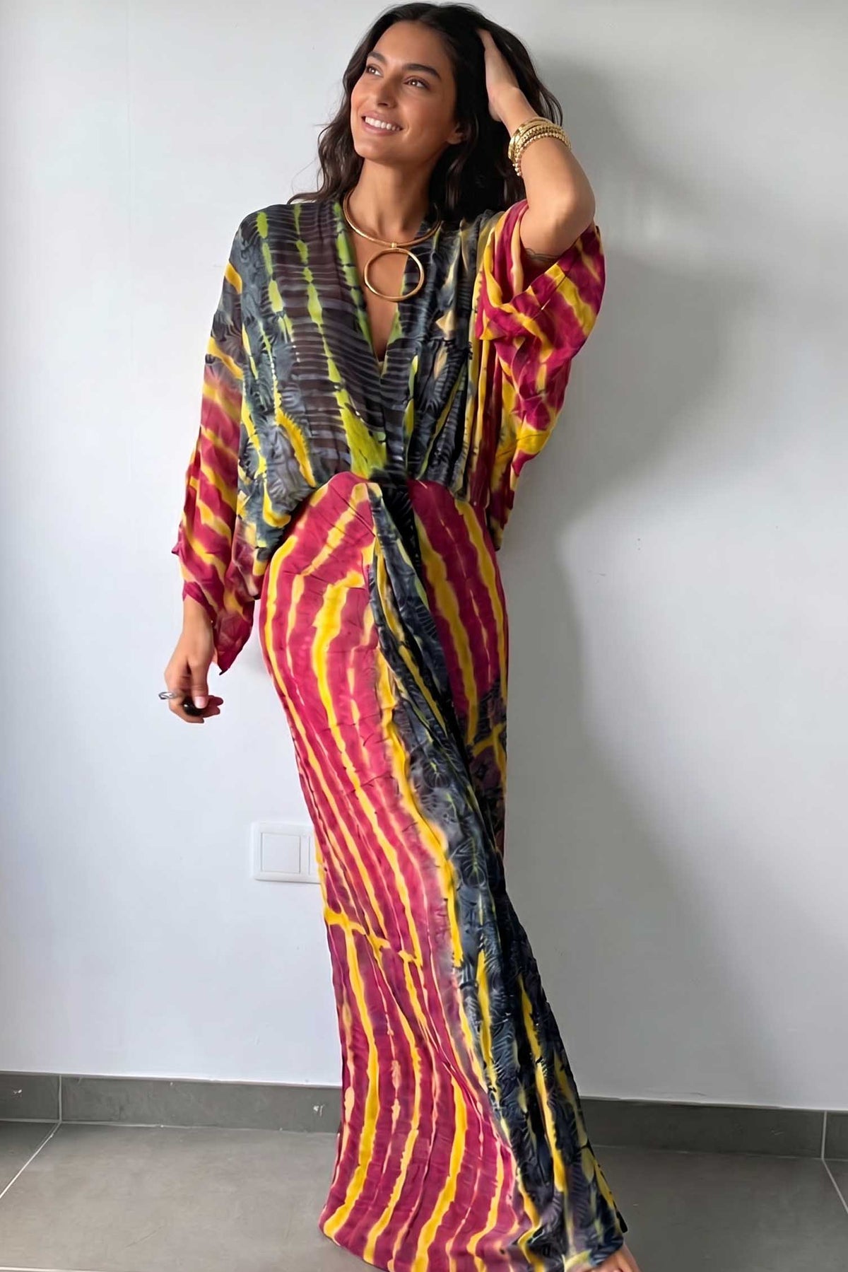 Maxikleid mit V-Ausschnitt, Print, Schlitz und Bänderdetail