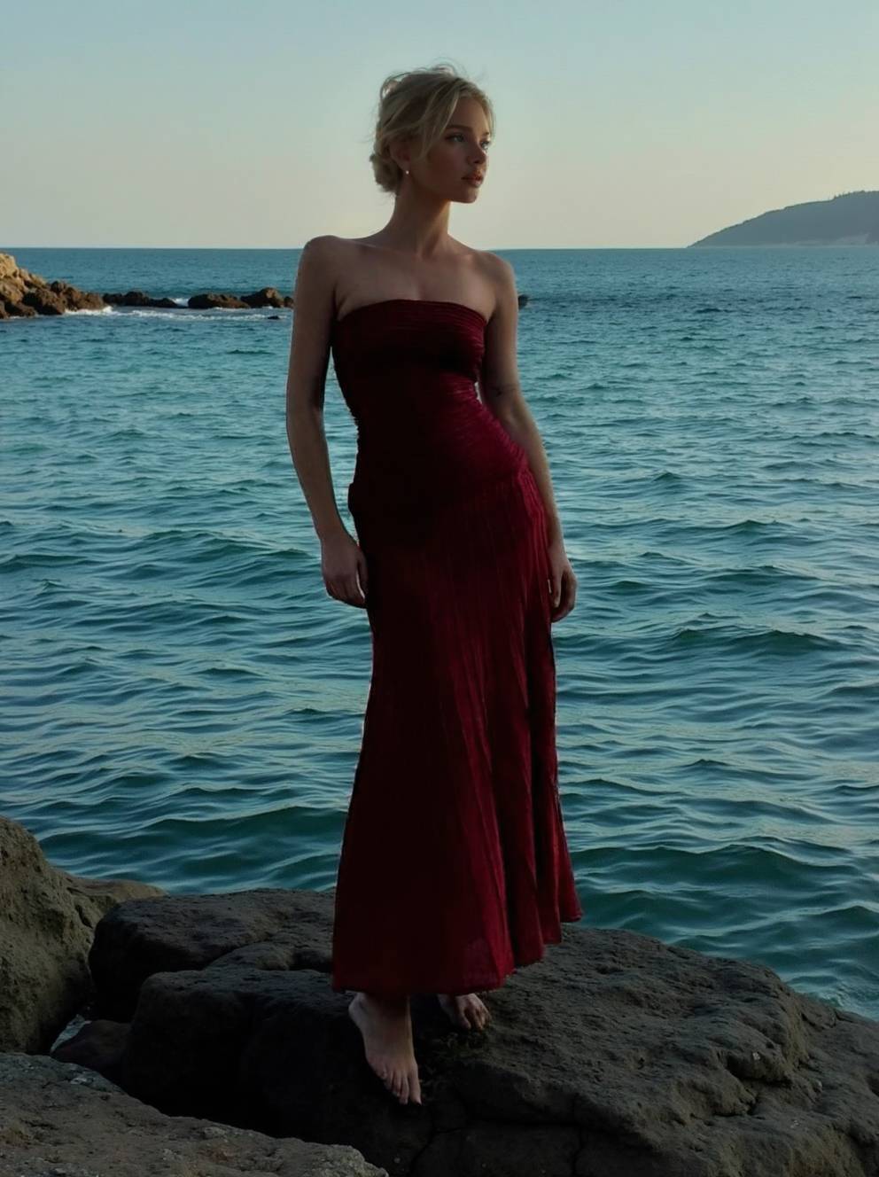 Figurbetontes Strick-Maxikleid mit Bandeau-Ausschnitt