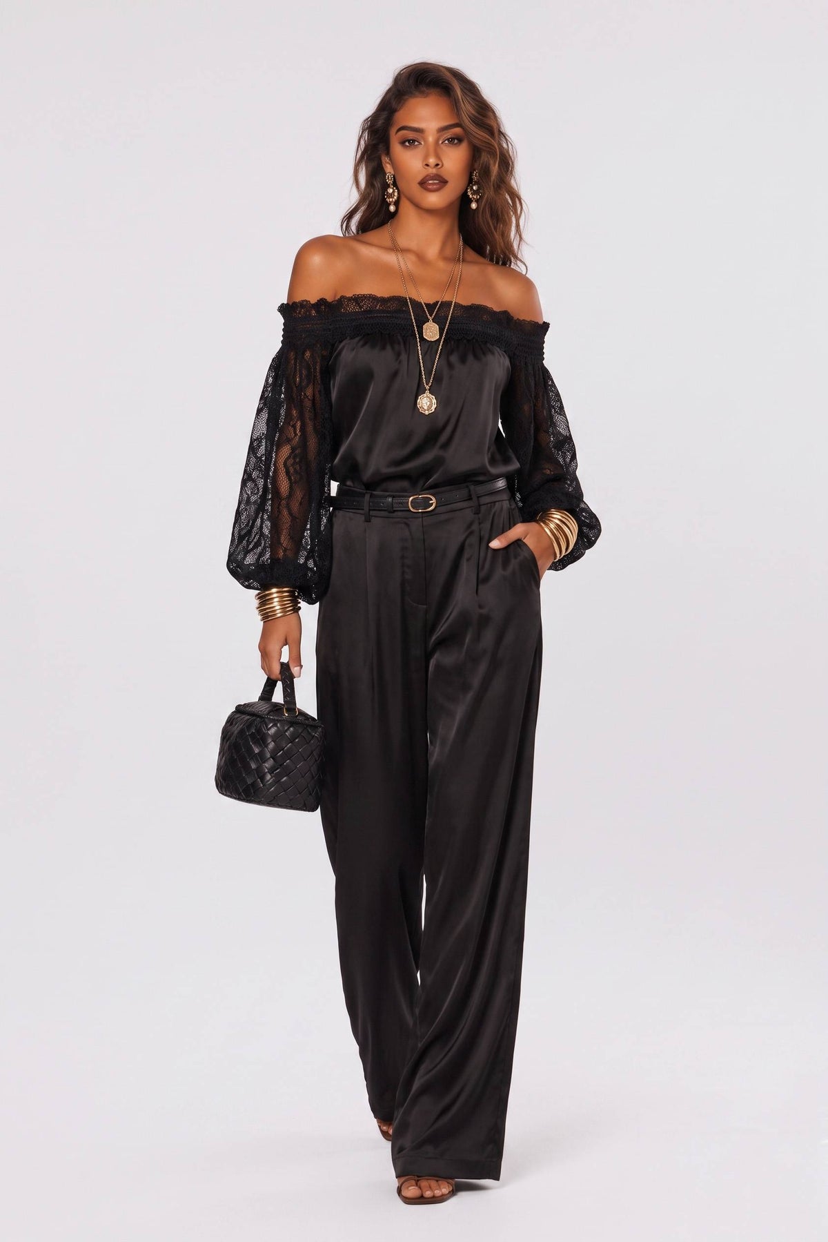 Elegantes Set aus Satinoberteil mit Schulterspitze und Nahtdetails sowie Hose mit weitem Bein