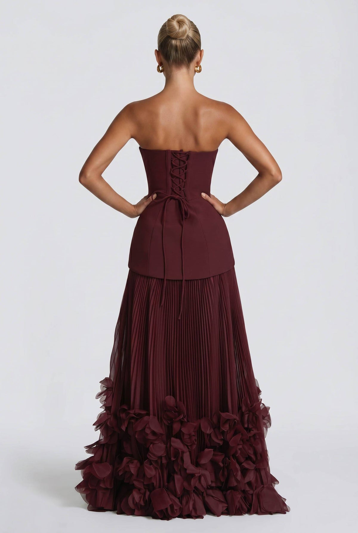 Maxikleid mit Blütenblatt-Design