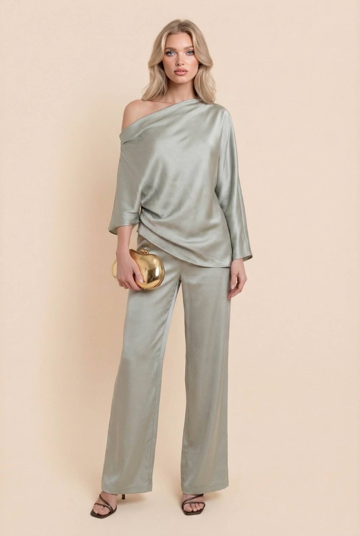 Zweiteiler-Set aus schulterfreiem asymmetrischem Hemd und Hose mit weitem Bein