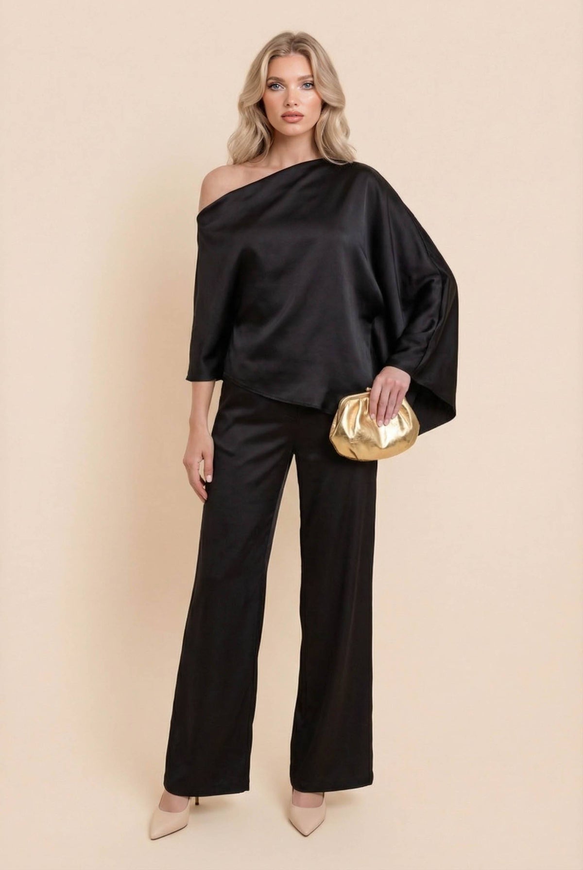 Zweiteiler-Set aus schulterfreiem asymmetrischem Hemd und Hose mit weitem Bein
