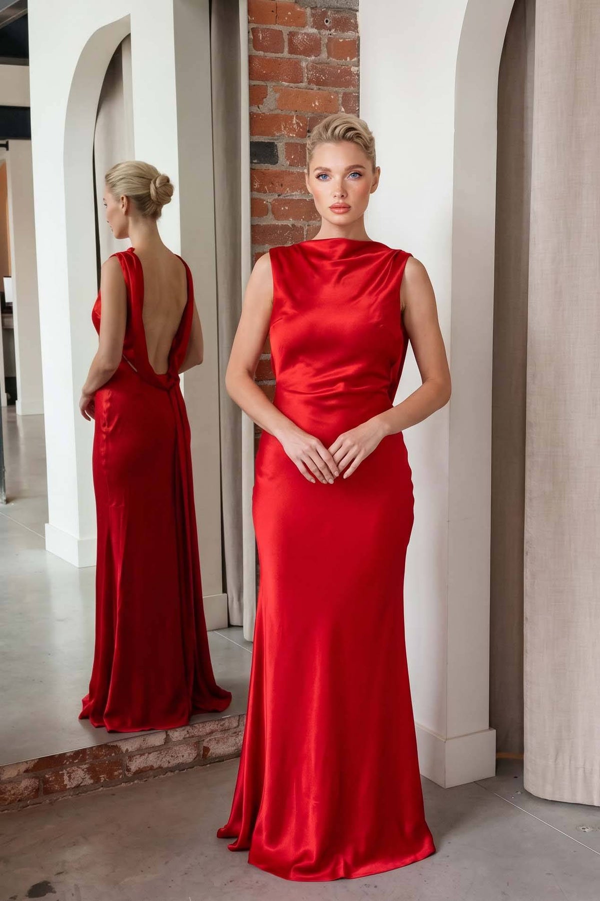 Maxikleid mit offenem Rücken und Schnürung