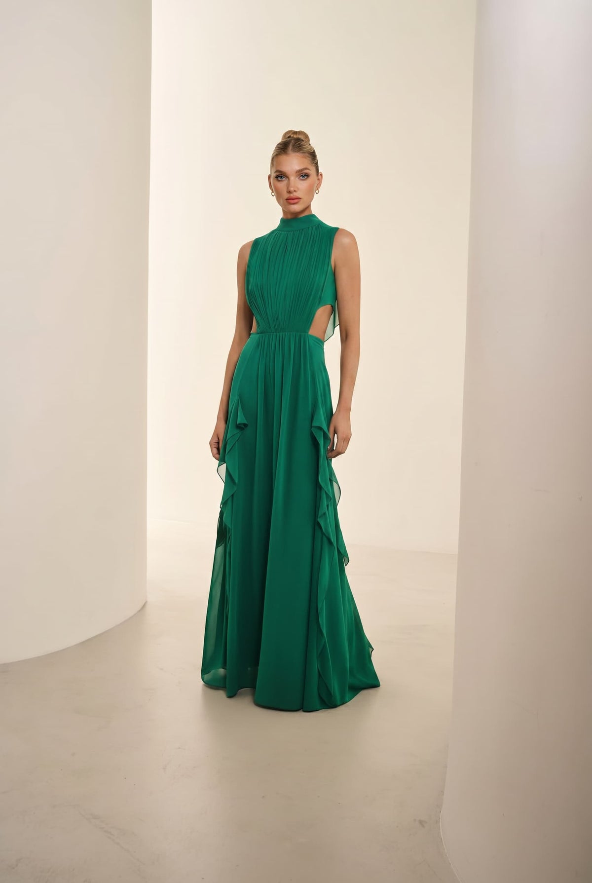Maxikleid mit Cut-out-Design