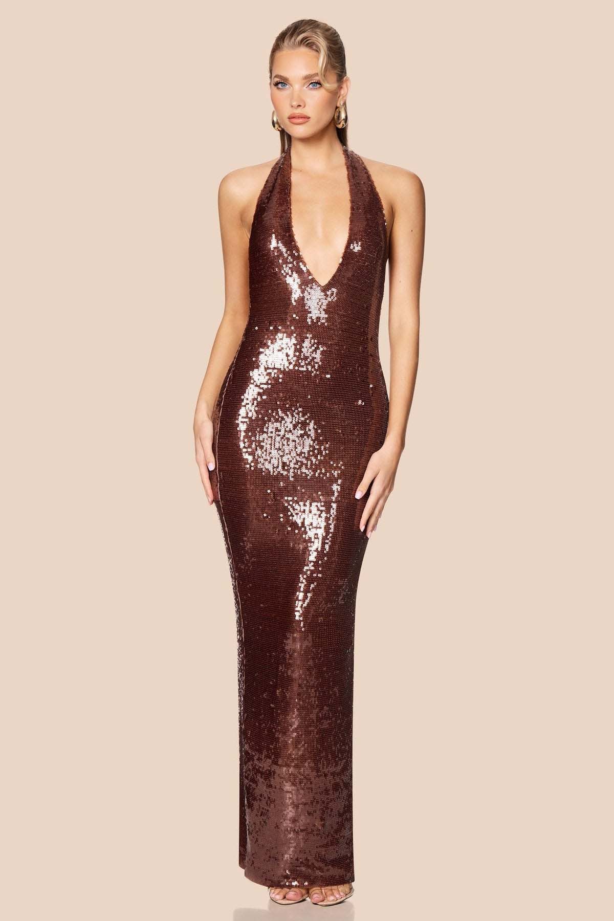 Vestido largo de lentejuelas con escote halter
