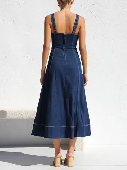 Vestido midi informal vaquero con tirantes y botones